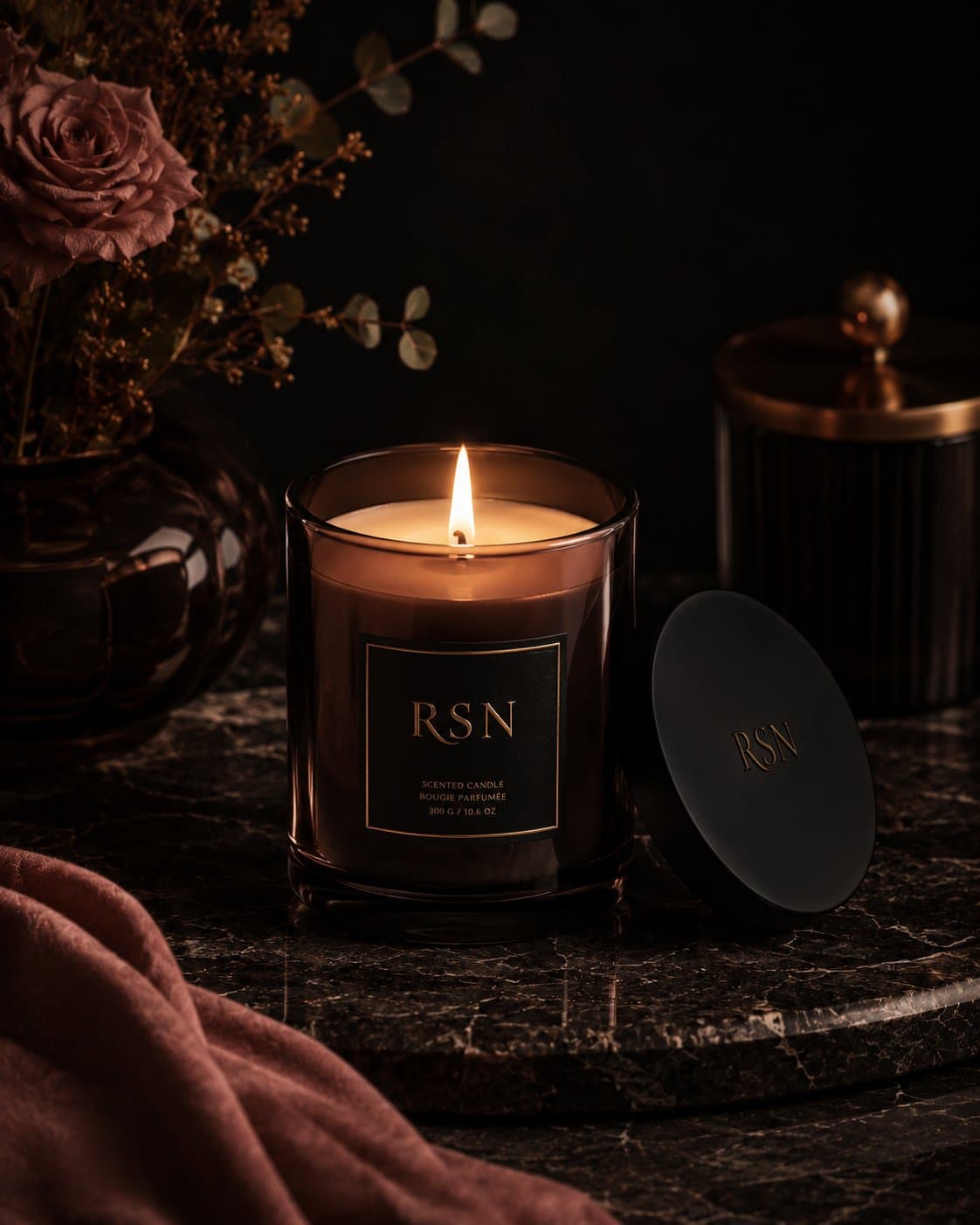 Amber Noir Scented Candle